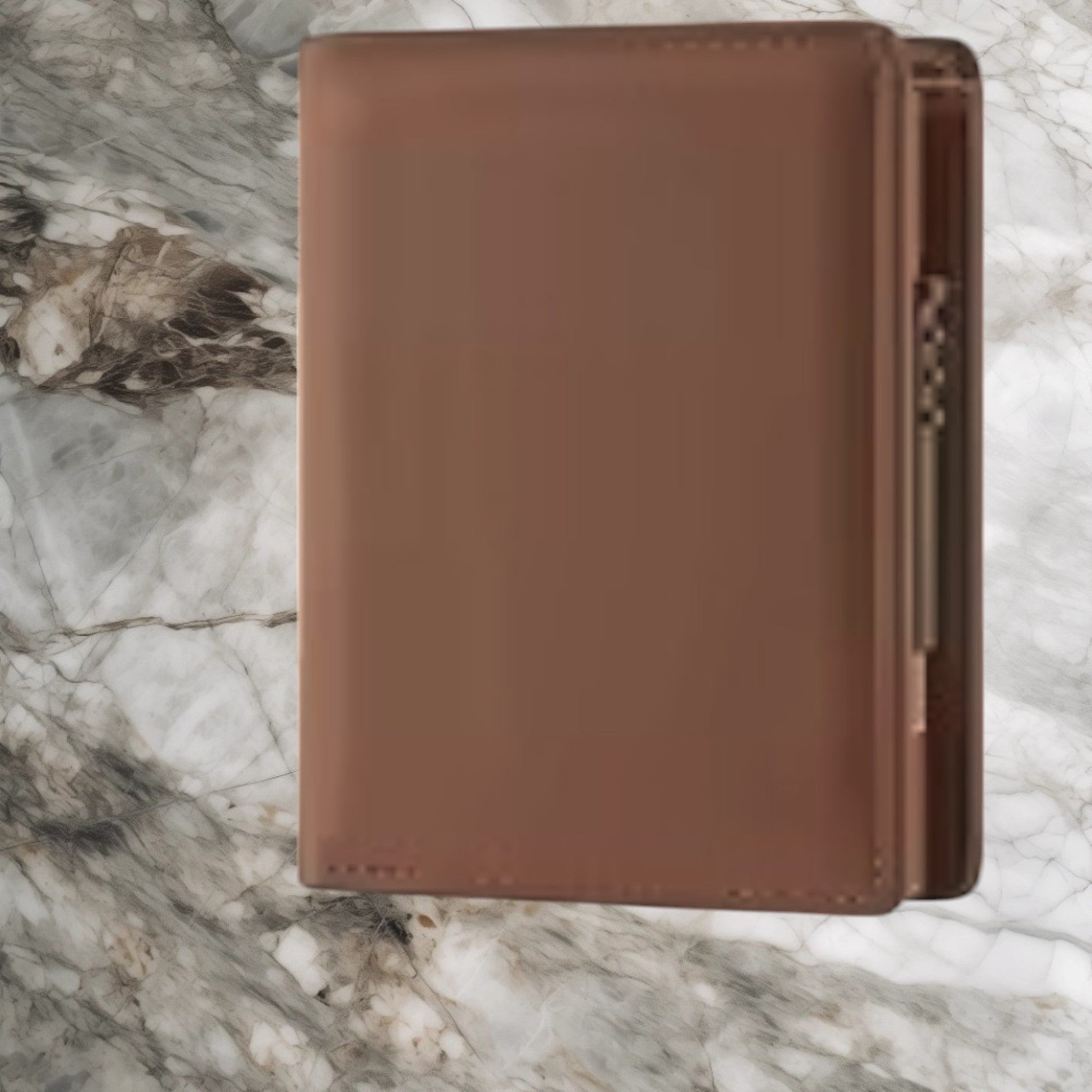 Minimalism and security: Anti-theft cardholder for everyone